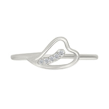 Glimmering Heart Diamond Ring
