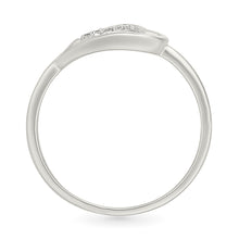 Glimmering Heart Diamond Ring