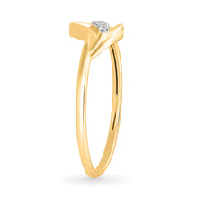 Glimmering Heart Diamond Ring