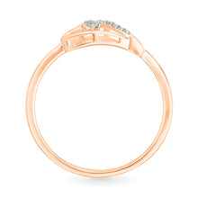 Heart Enticing Gold & Diamond Ring