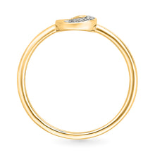 Sparkling Swirl Diamond Ring