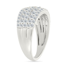 Glinting Diamond Ring