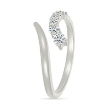 Sleek Design Lab Grown Diamond  Ring