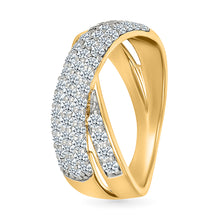 Dazzling intertwined Diamond Ring