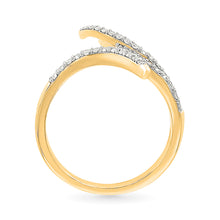 Twisted Halo Diamond Ring 