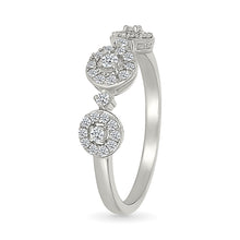 Graceful Gold & Diamond Ring