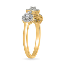 Graceful Gold & Diamond Ring
