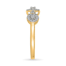 Graceful Gold & Diamond Ring