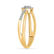 Double Crossover Diamond Ring