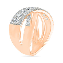 Twill Weaves Gold & Diamond Ring