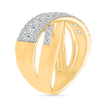 Twill Weaves Gold & Diamond Ring