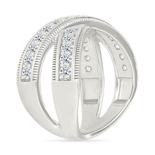 Flaunt Wave Gold & Diamond Ring