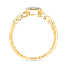 Majestic Glittering Gold & Diamond Ring