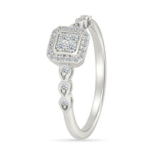 Majestic Glittering Gold & Diamond Ring