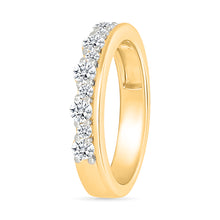 The Salina Stackable Gold & Diamond Ring