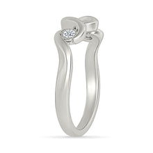 Wavy Three-Stone Ring