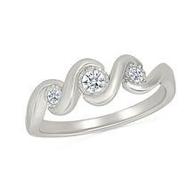 Wavy Three-Stone Ring
