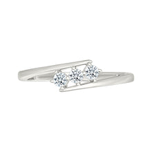 Linear Three-Stone Ring