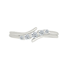 Flowing Diamond Sparkle Ring