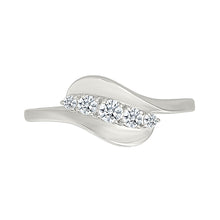 Ethereal Diamond Ring