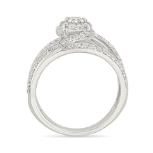 Flowing Swirl Diamond Ring